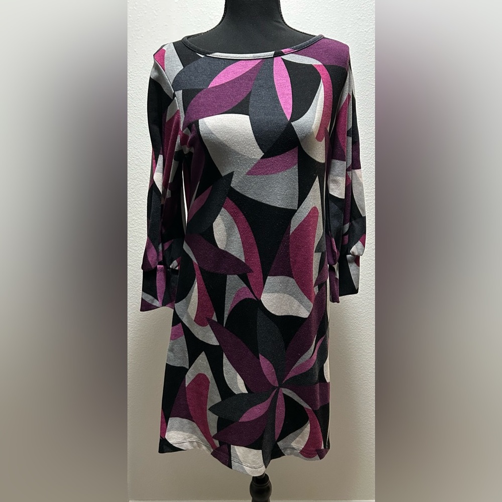 Tiana B Knee Length Dress - M - Multicolored - Used